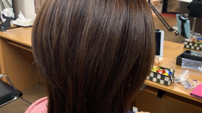 ヘアカラーの危険性を教えて頂きました ブルーヘアー